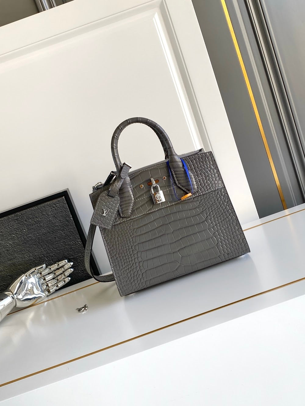 Dragons Bags ln Luxury Bag --96200