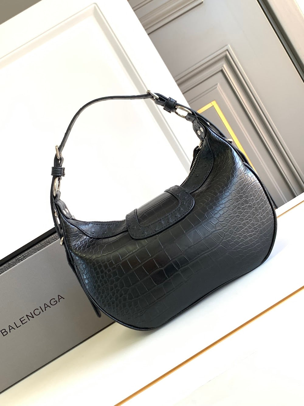 new-luxury-designer-bags-nm21675