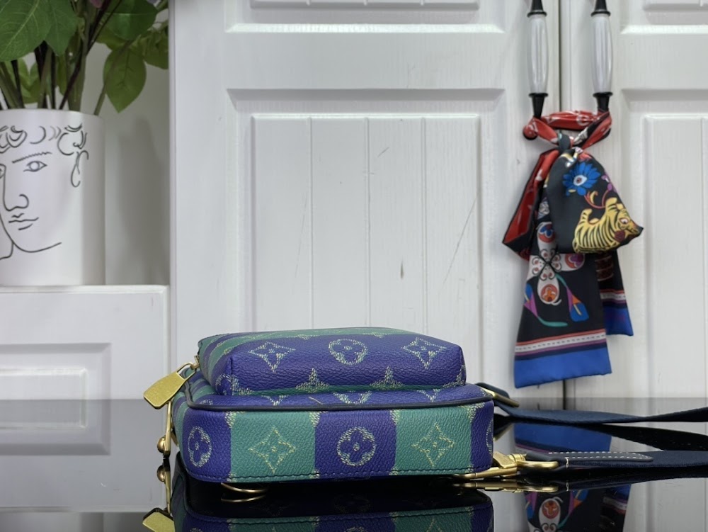 Dragons Bags ln Luxury Bag --97135