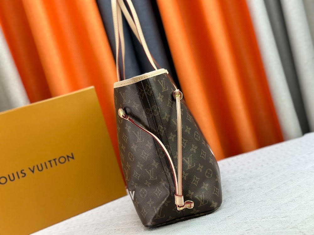 Dragons Bags ln Luxury Bag --76798