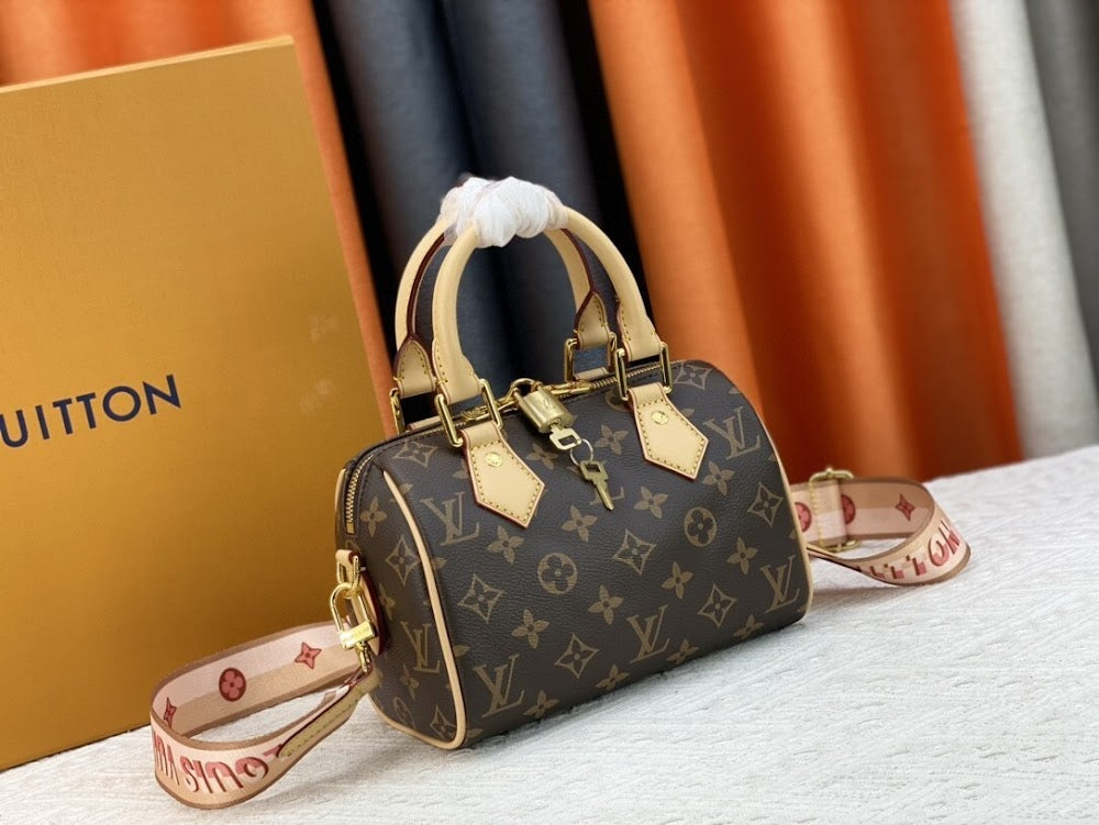 Jessica Bags ln Luxury Bag --75871
