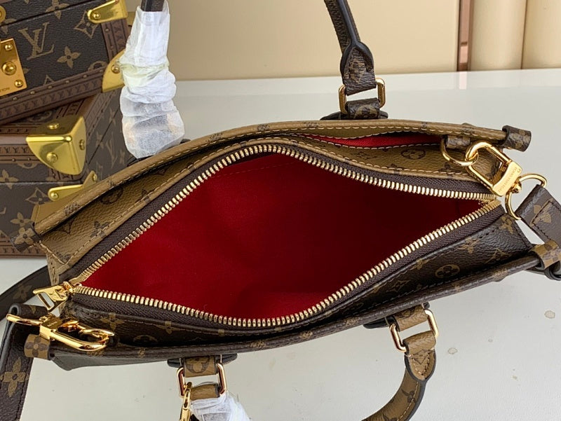 Dragons Bags ln Luxury Bag --61898