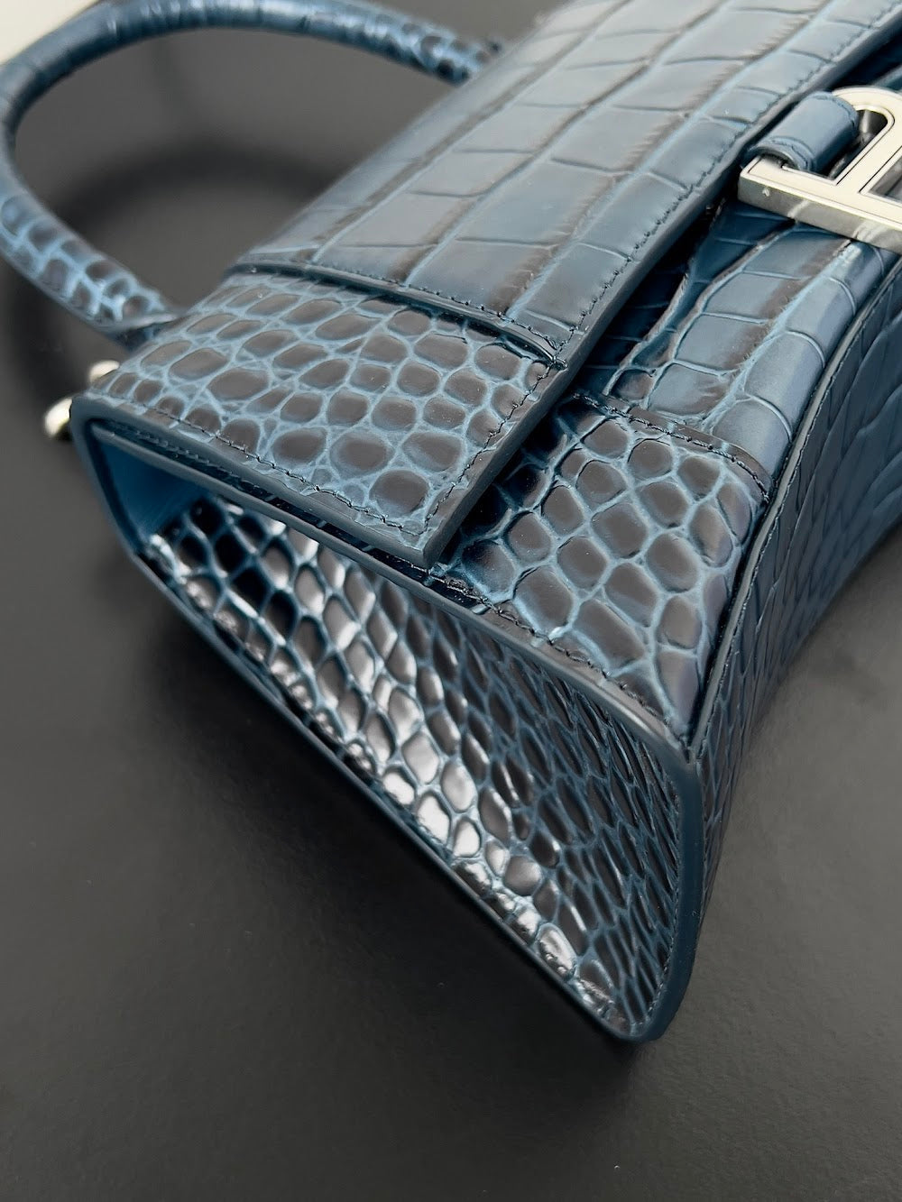 Dragons Bags Balenciaga Luxury Bag --111472