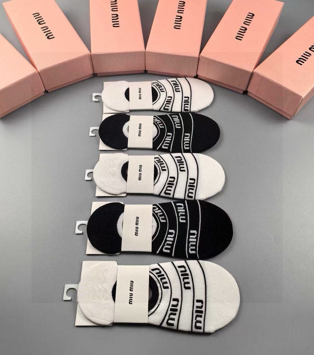 Dragons Bags Premium Luxury Socks --98651