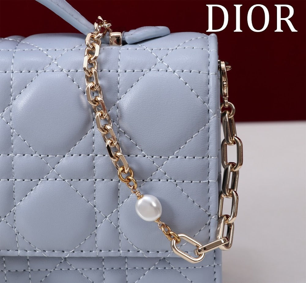 Dragons BagsDiorn Luxury Bag --116240