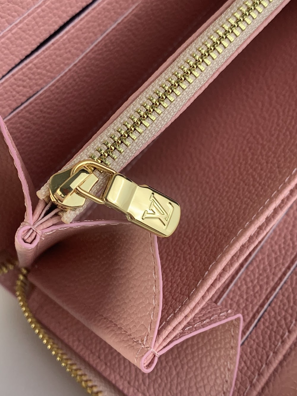 Dragons Bags ln Luxury Bag --67659