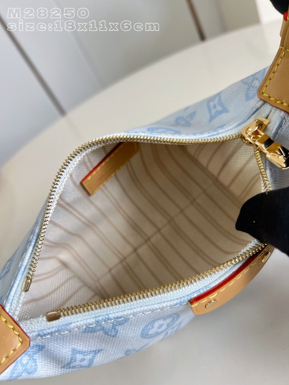 Dragons Bags ln Luxury Bag --96695