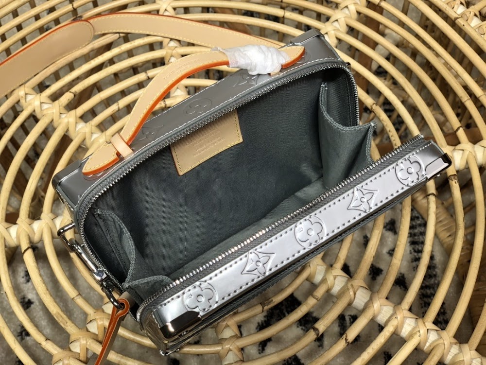 Dragons Bags ln Luxury Bag --60138