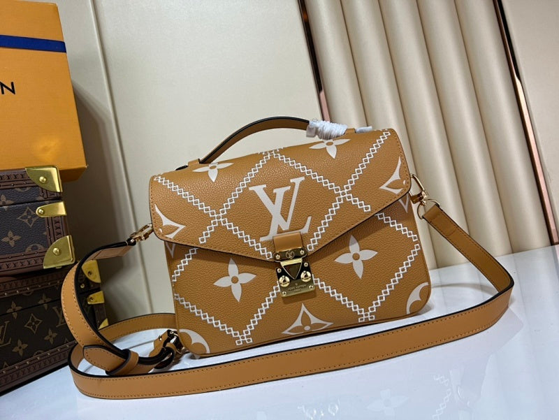 Dragons Bags ln Luxury Bag --67221