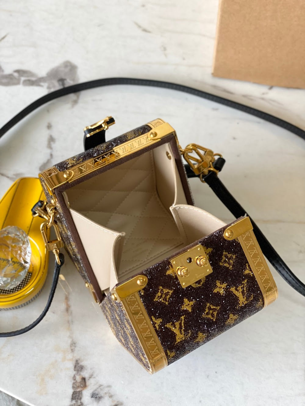 Dragons Bags ln Luxury Bag --96782