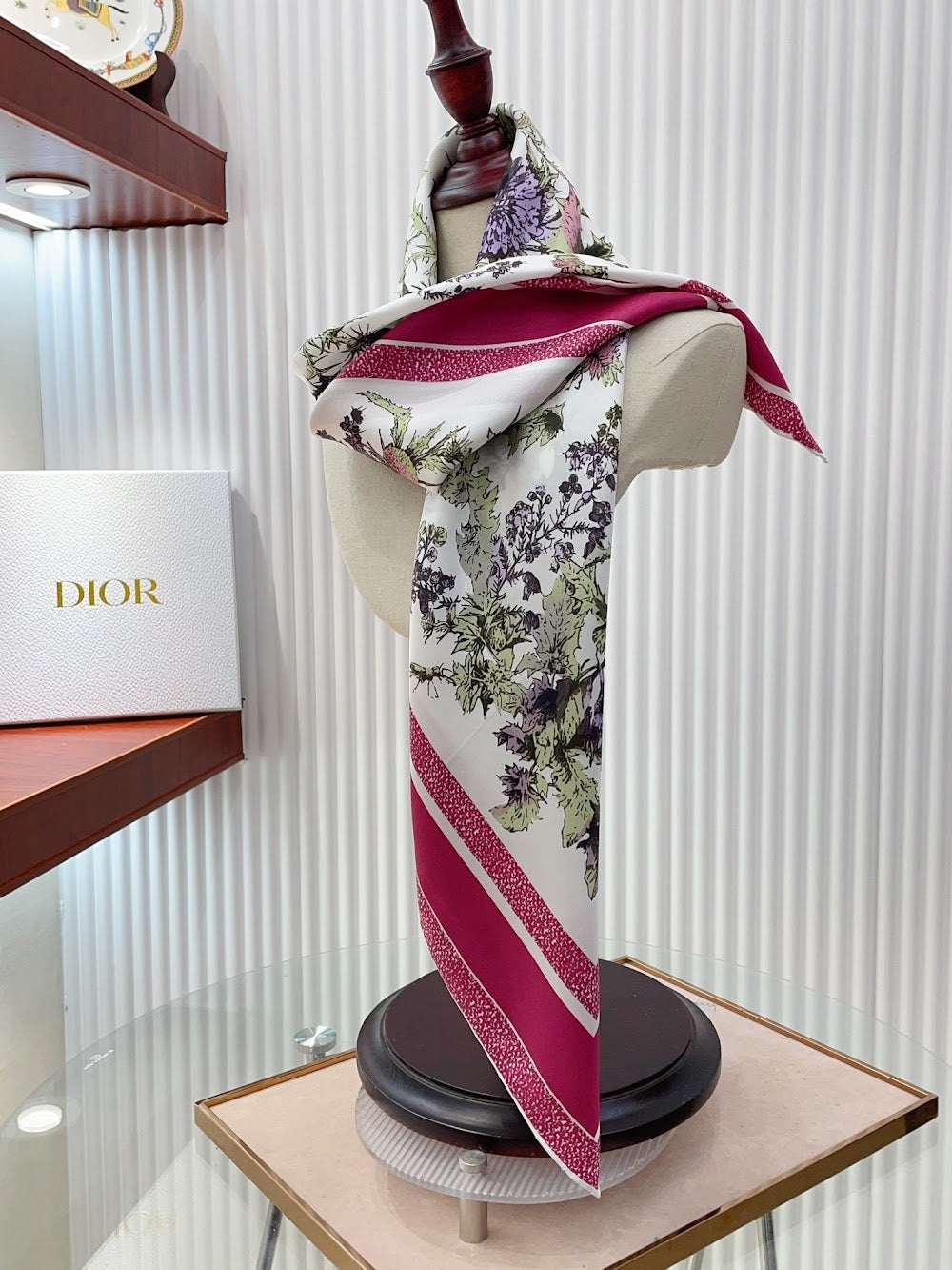 Dragons Bags Premium Designer Scarf --98982
