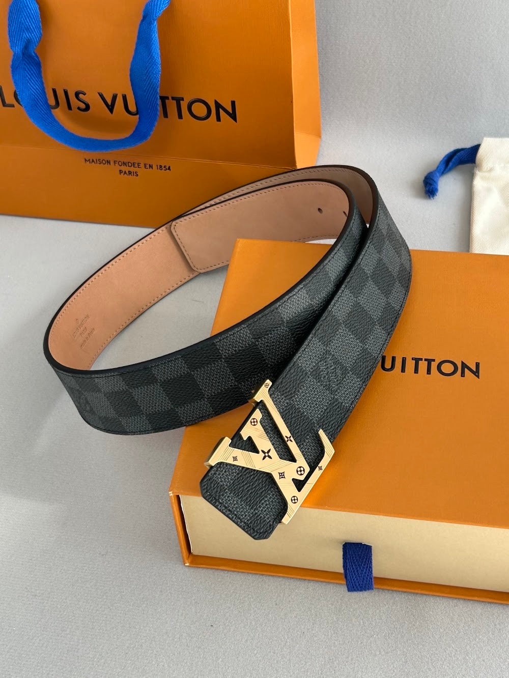 Dragons Bags ln Luxury Belt --110072