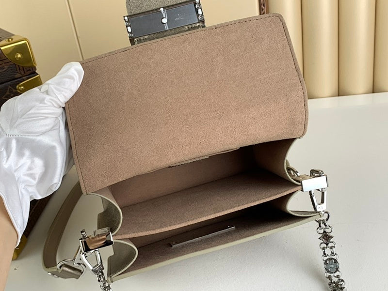 Dragons Bags ln Luxury Bag --68078