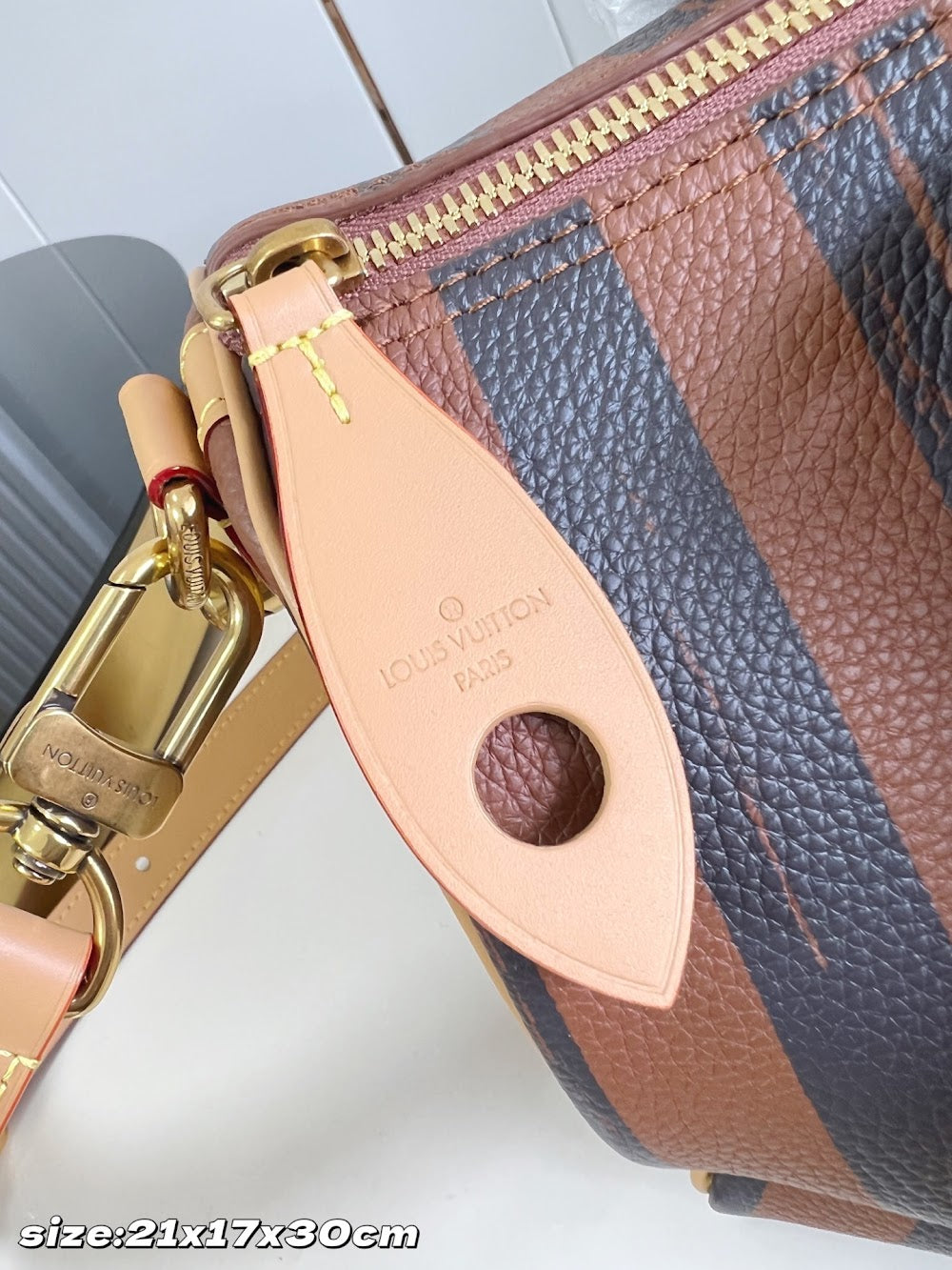 Dragons Bags ln Luxury Bag --96949