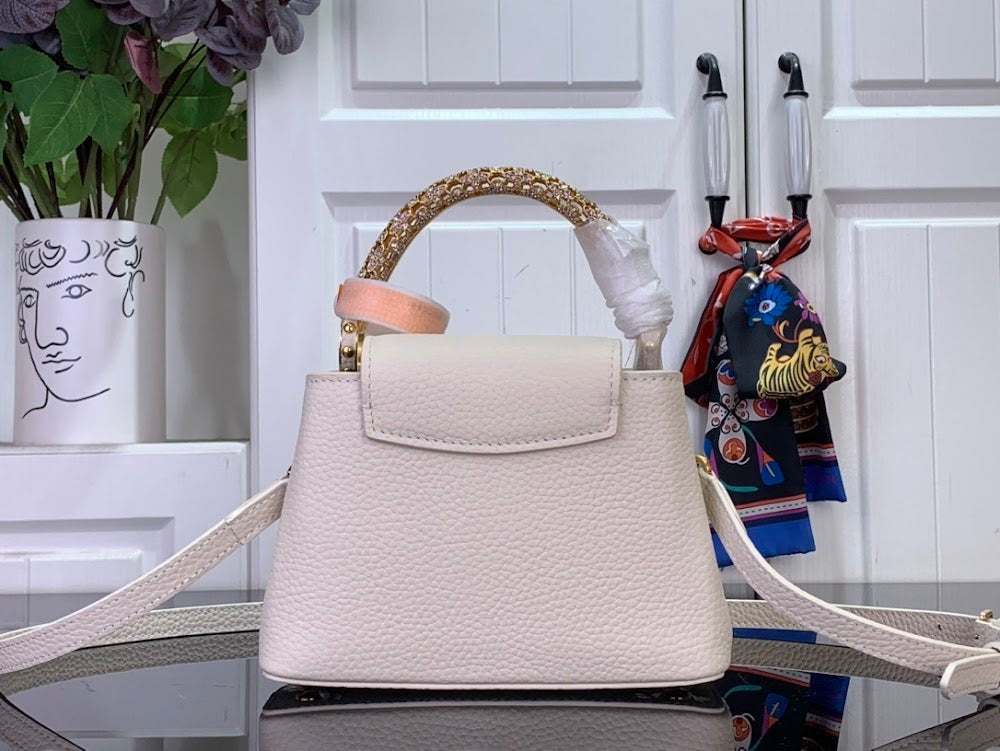 Dragons Bags ln Luxury Bag --97300