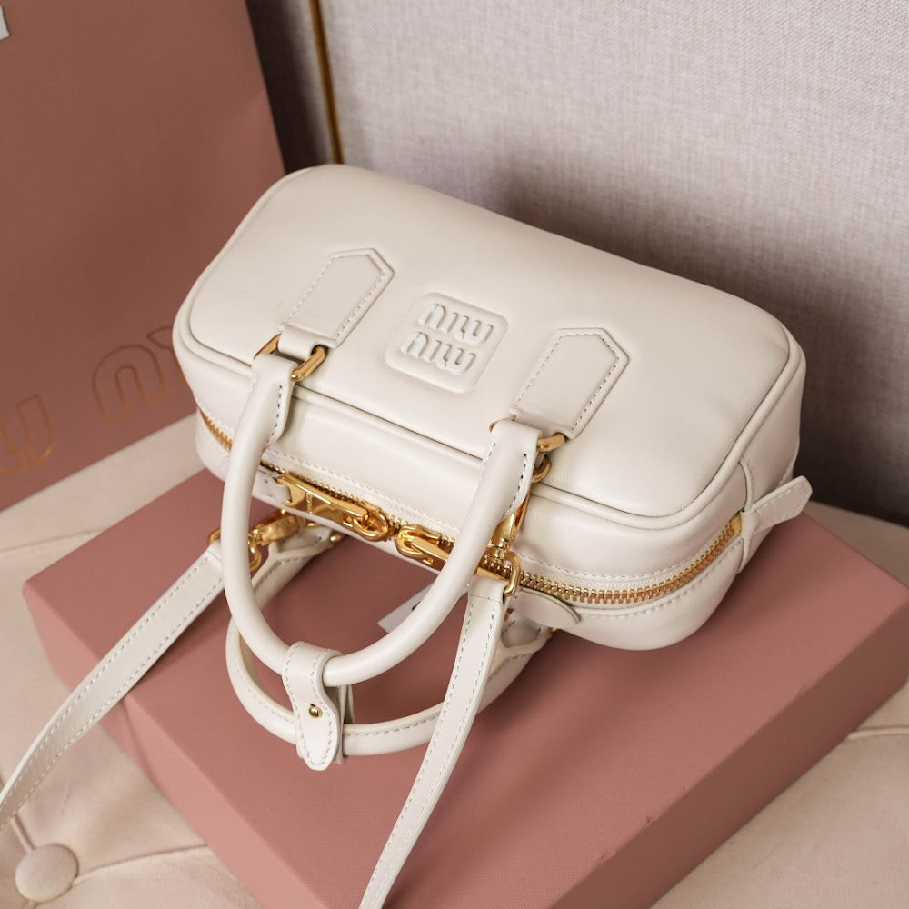 Dragons Bags Miun Miun Luxury Bag --123521
