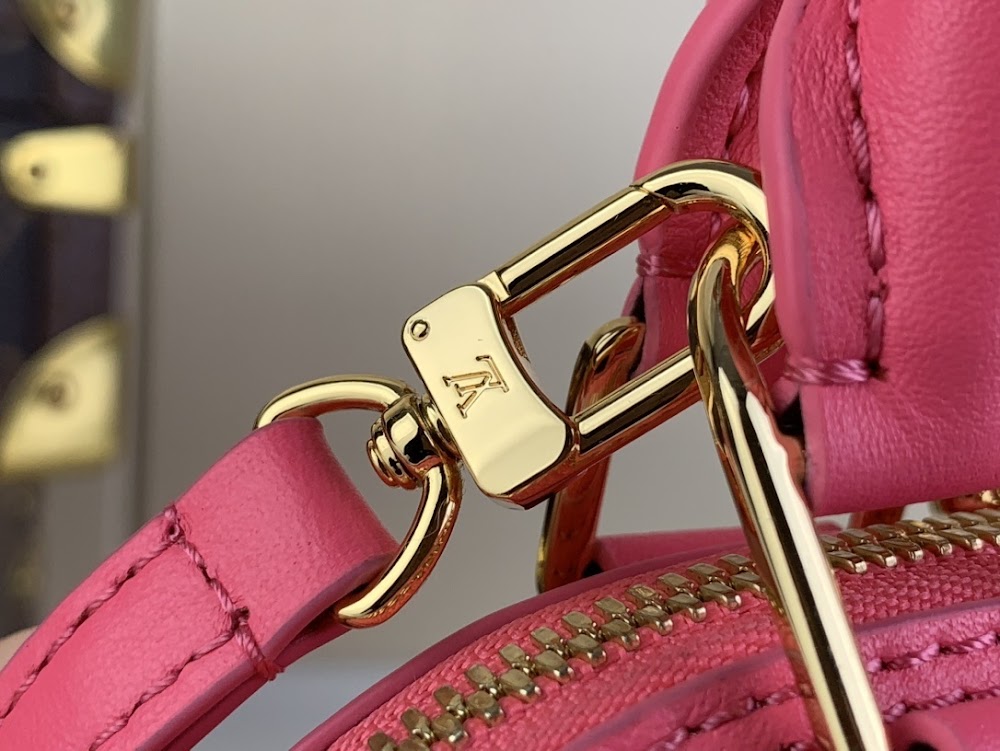 Dragons Bags ln Luxury Bag --61784