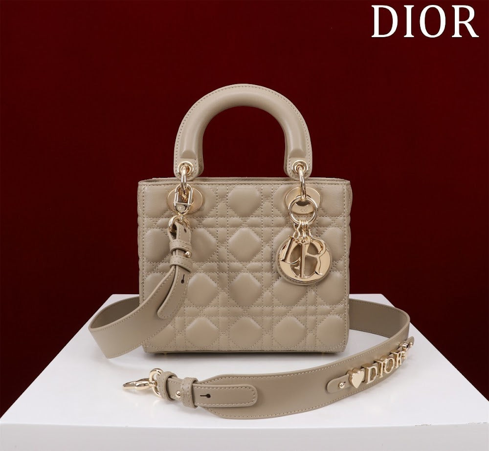 Dragons BagsDiorn Luxury Bag --115933