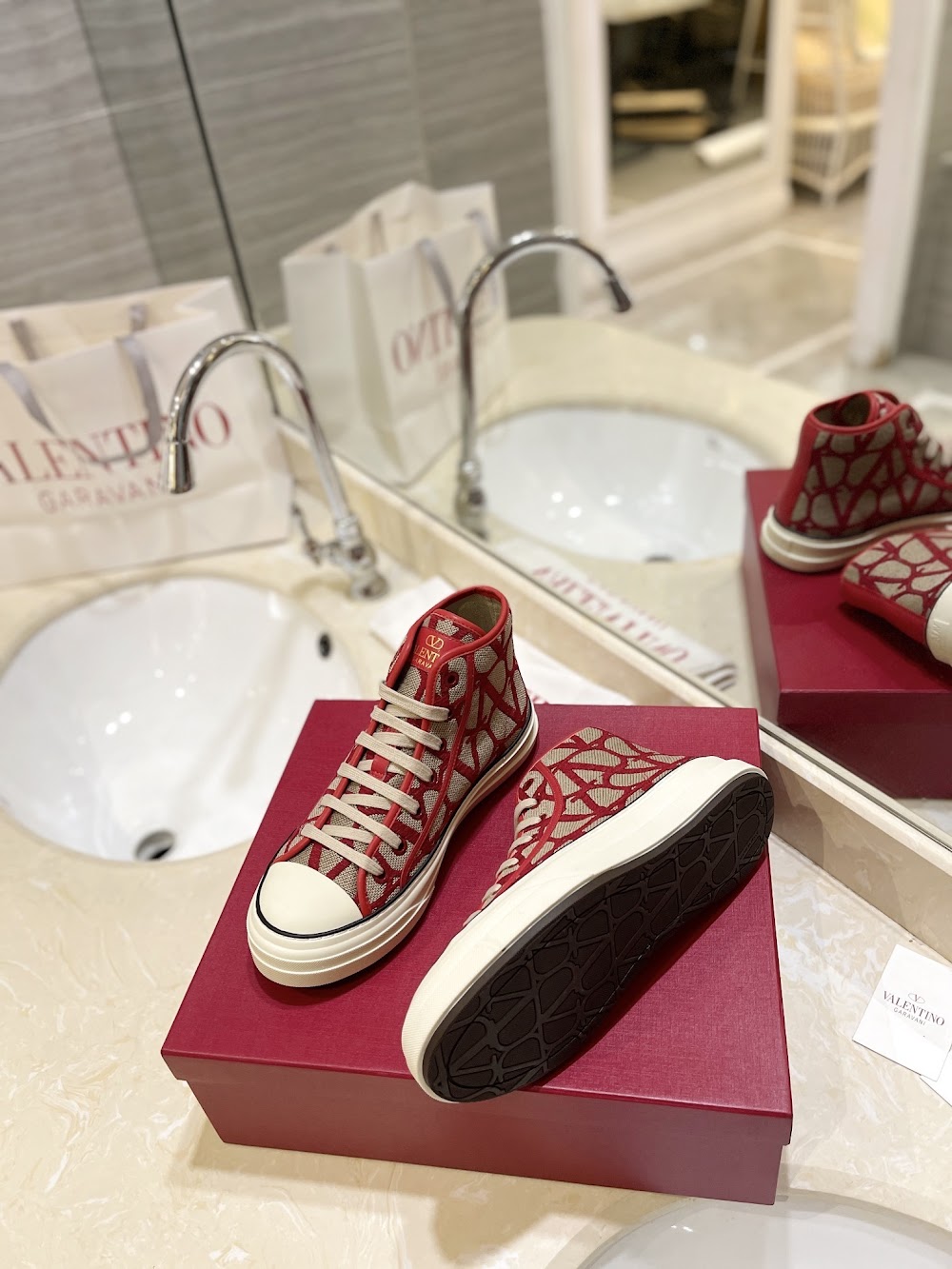 Dragons Bags Valentino Luxury Shoes --52649