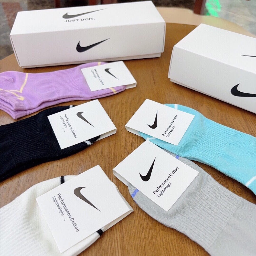Dragons Bags Premium Luxury Socks --97867
