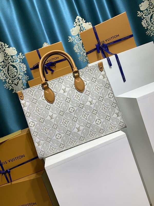 Dragons Bags ln Luxury Bag --67101