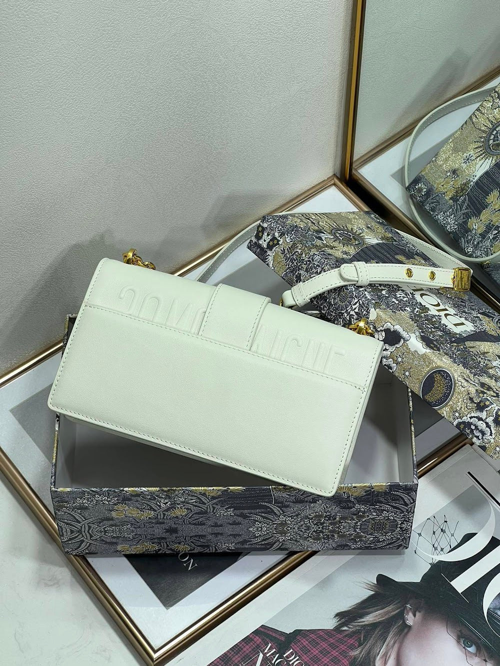 Dragons BagsDiorn Luxury Bag --116176