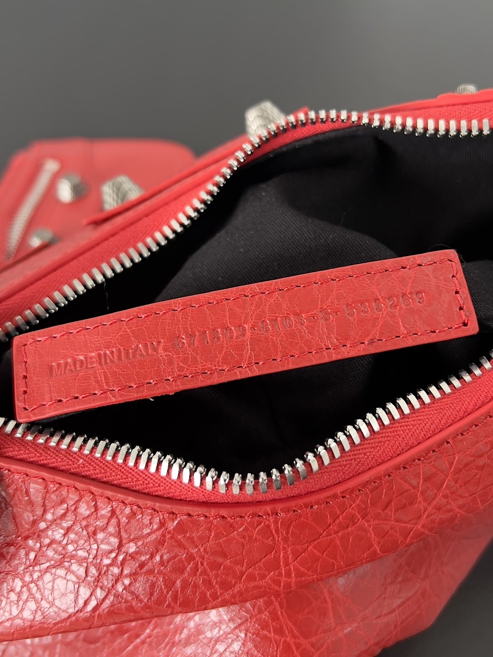 Dragons Bags Balenciaga Luxury Bag --111157