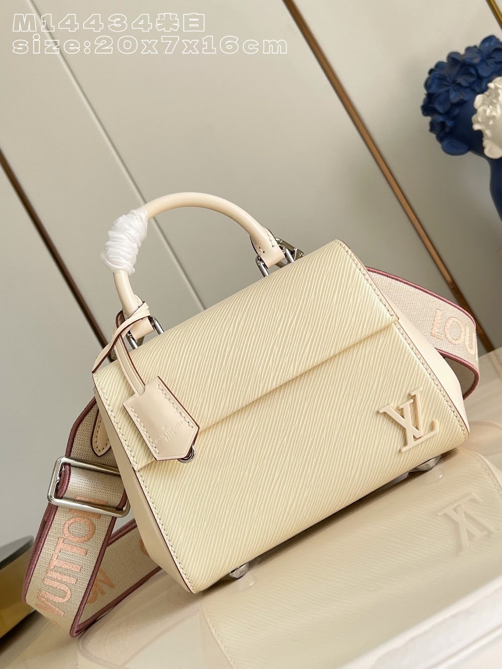 Dragons Bags ln Luxury Bag --96347