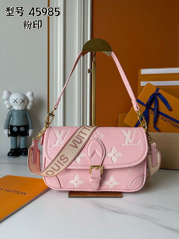 Dragons Bags ln Luxury Bag --81701