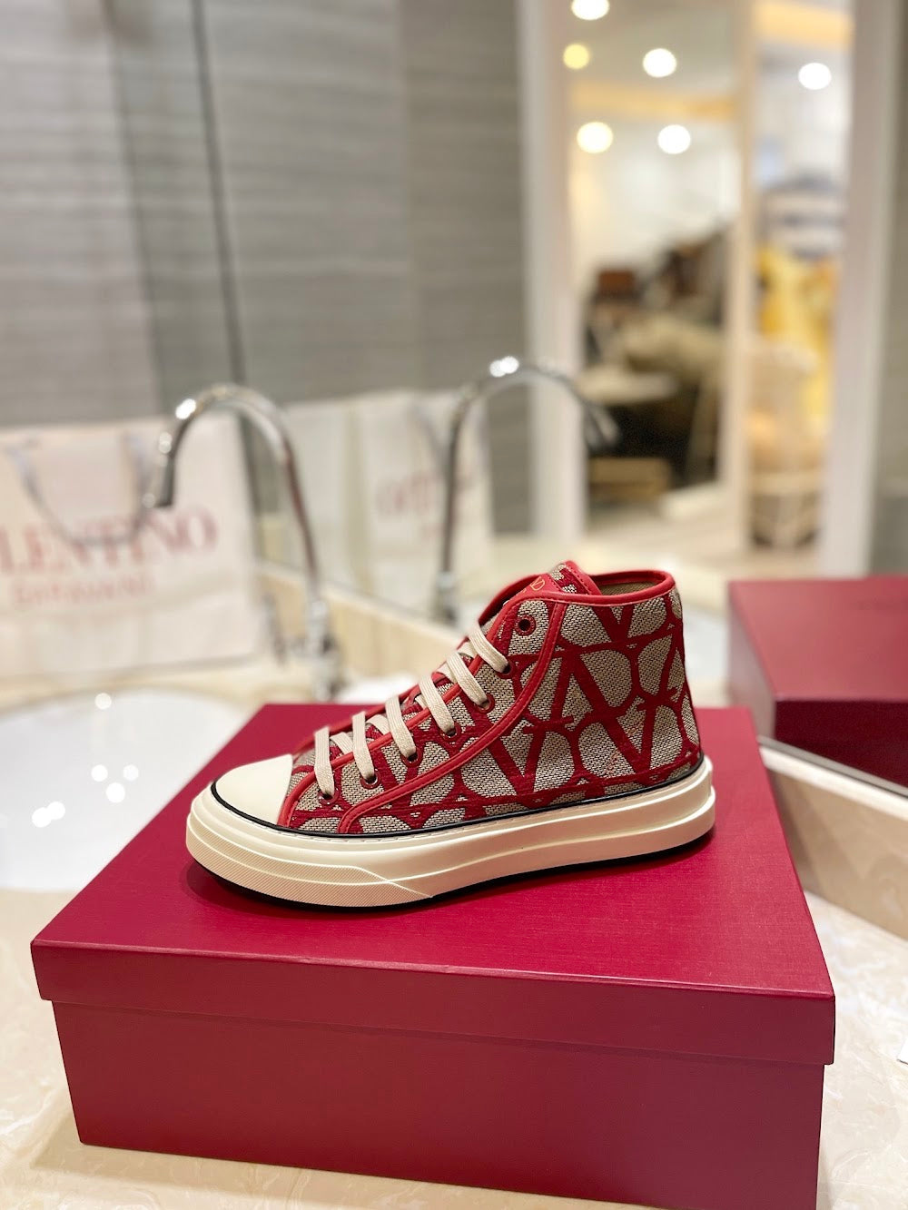 Dragons Bags Valentino Luxury Shoes --52649