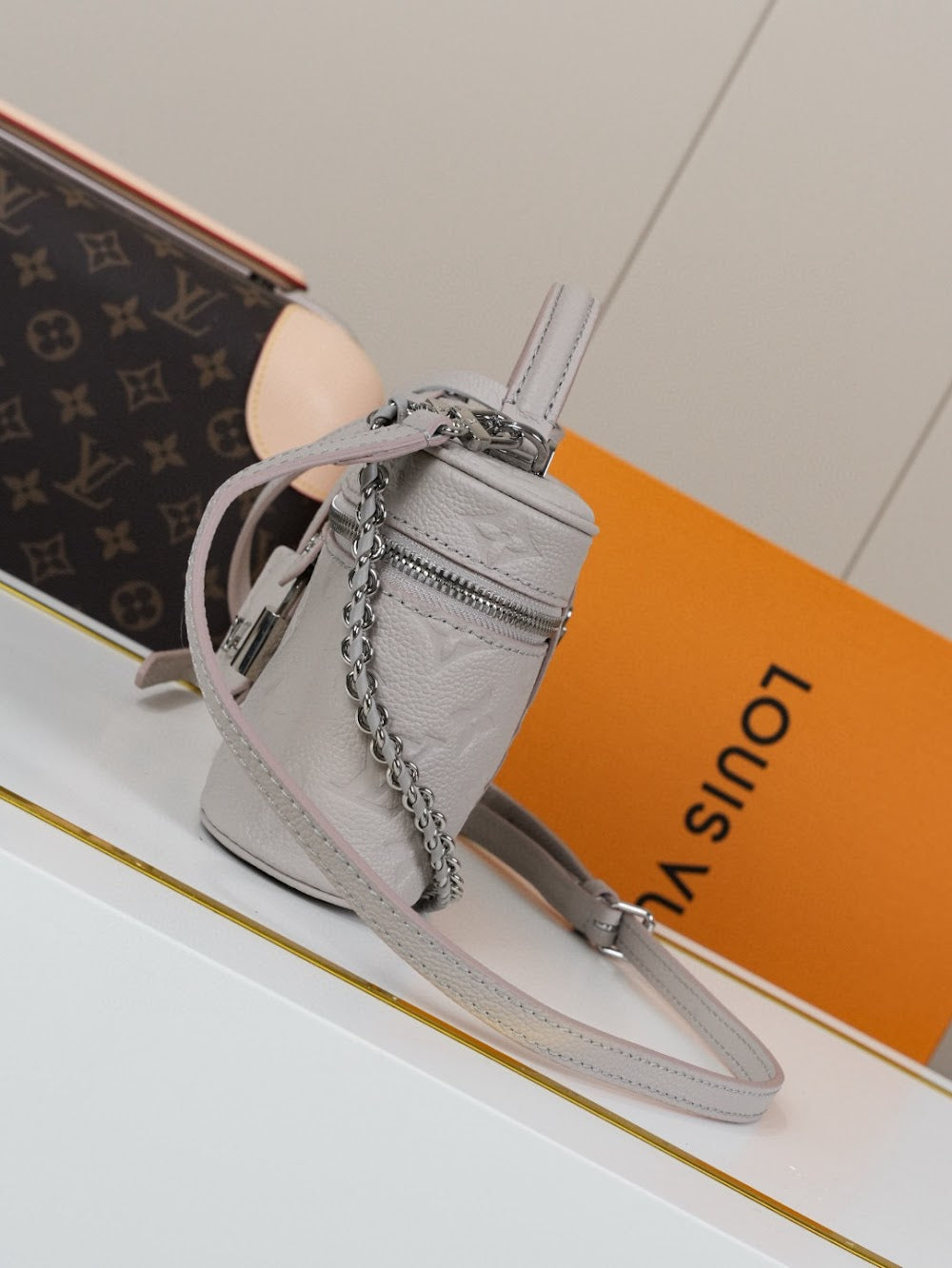 Dragons Bags ln Luxury Bag --81743