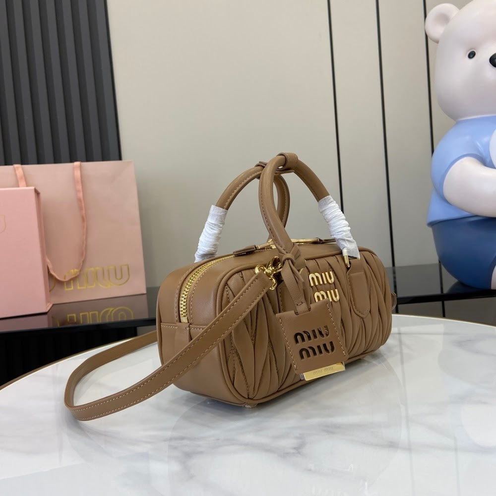 Dragons Bags Miun Miun Luxury Bag --122180