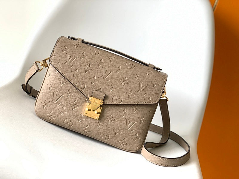 Dragons Bags ln Luxury Bag --81869