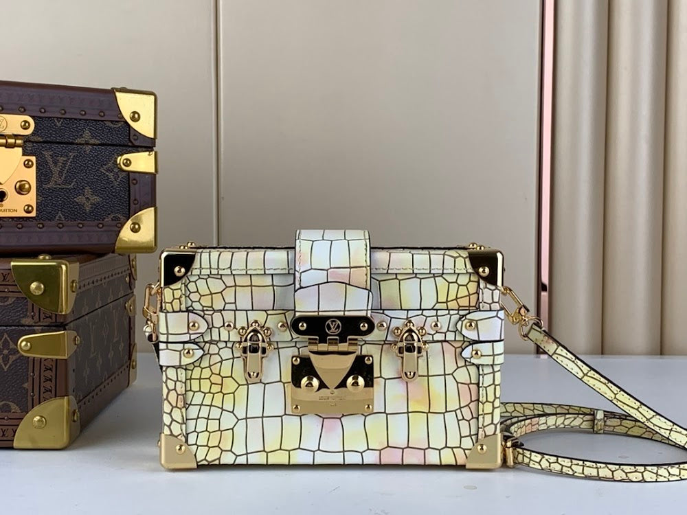 Dragons Bags ln Luxury Bag --68489