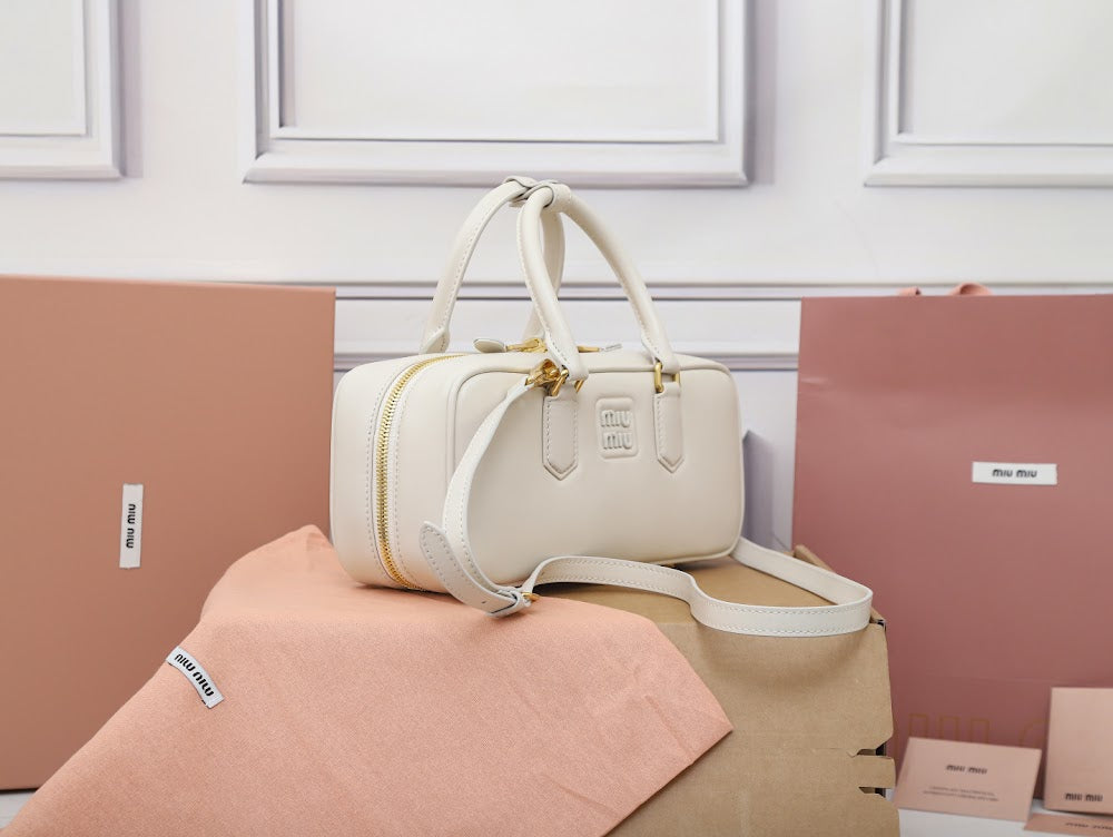 Dragons Bags Miun Miun Luxury Bag --123420
