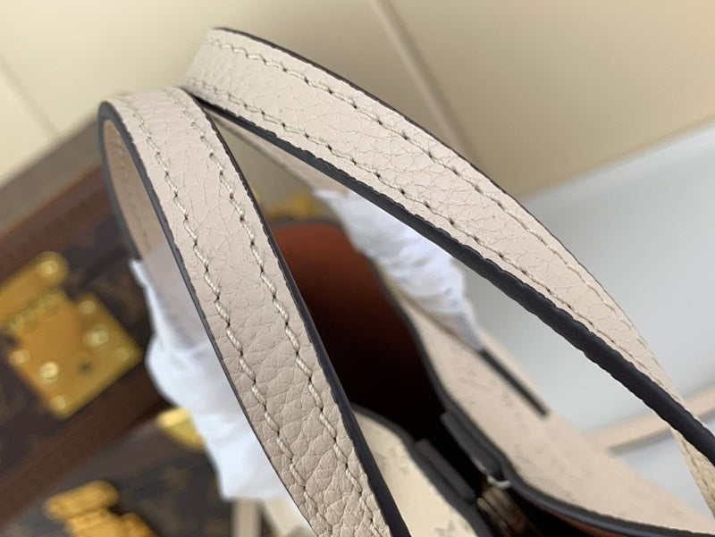 Dragons Bags ln Luxury Bag --61431