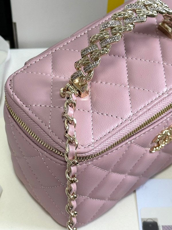 new-luxury-designer-bags-nm9391