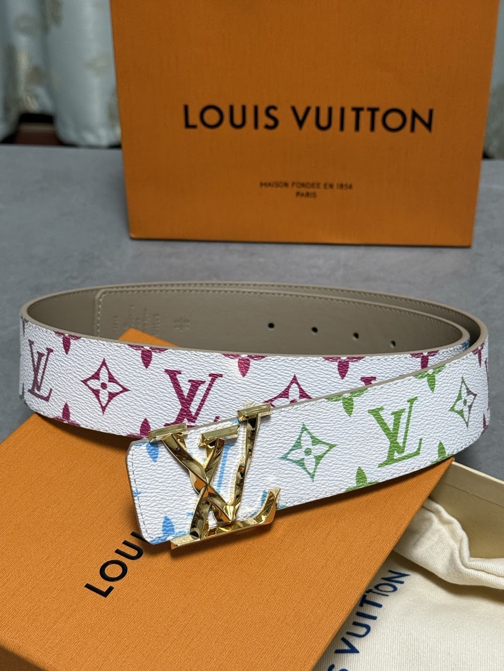Dragons Bags ln Luxury Belt --109550
