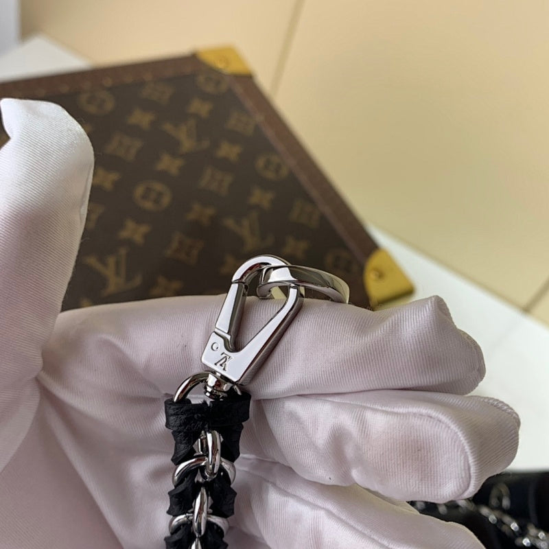 Dragons Bags ln Luxury Bag --60801