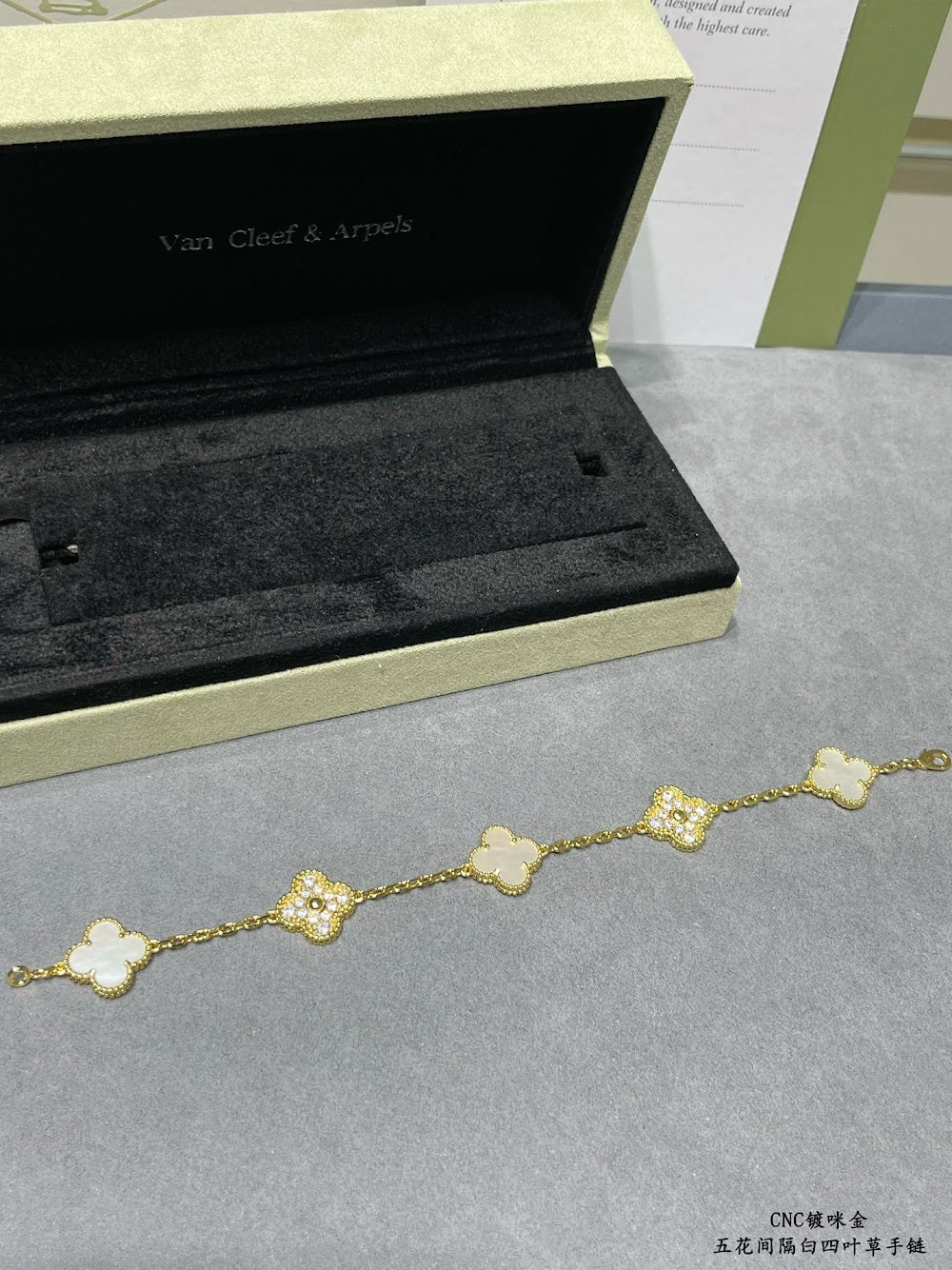 Dragons Bags VCA Luxury Jewelry --52043