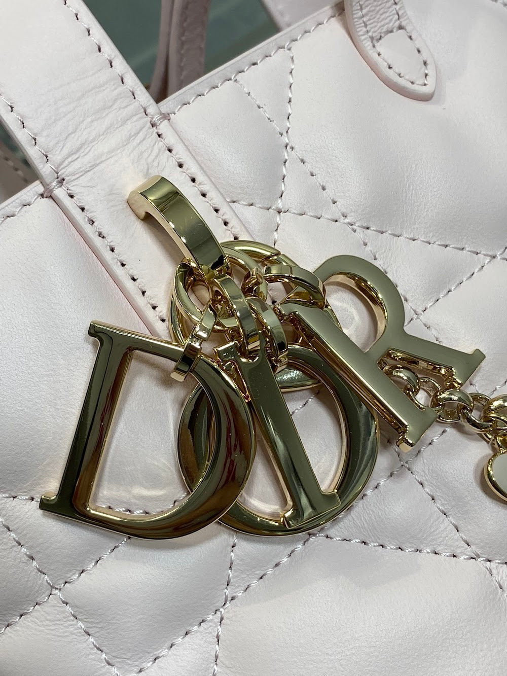 new-designer-premium-bags-nm16759