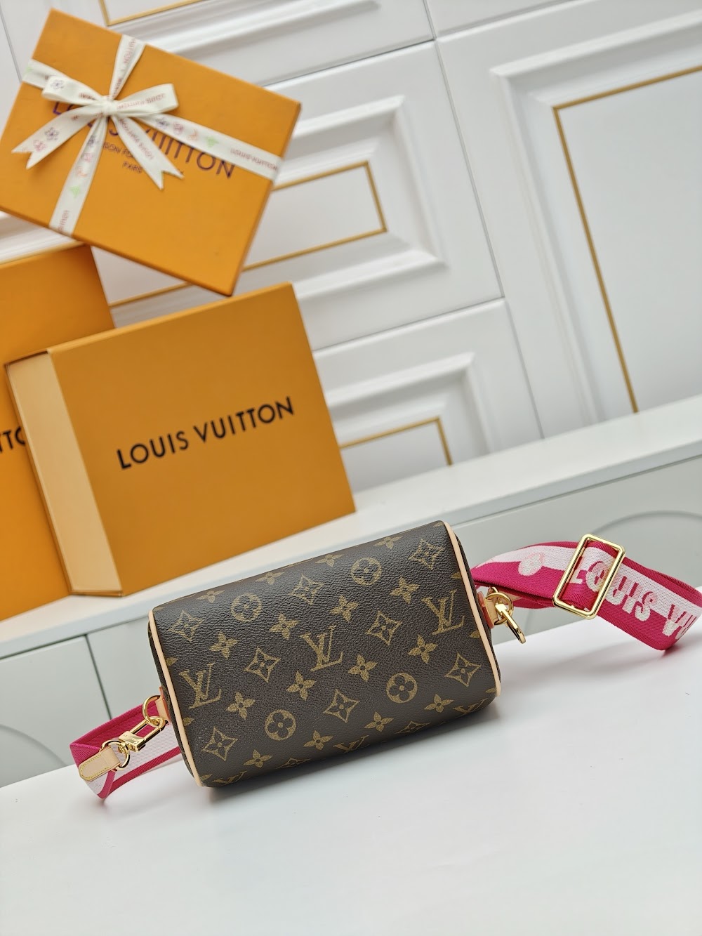 Dragons Bags ln Luxury Bag --81813