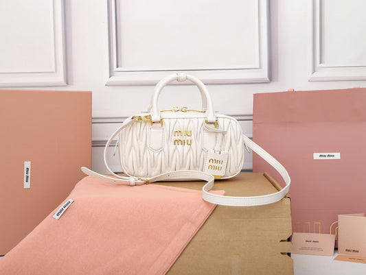 Dragons Bags Miun Miun Luxury Bag --122500