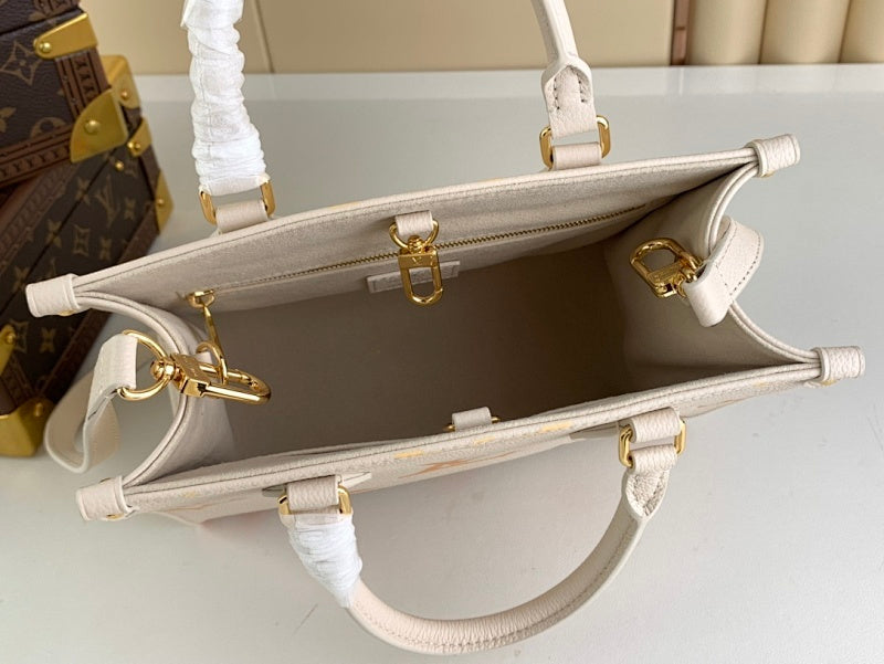 Dragons Bags ln Luxury Bag --61571