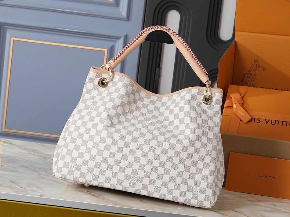 Dragons Bags ln Luxury Bag --77611