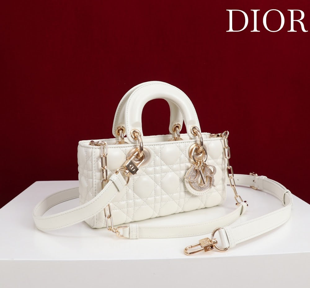 Dragons BagsDiorn Luxury Bag --115625