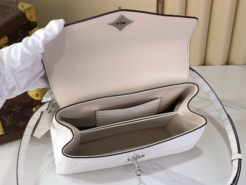 Dragons Bags ln Luxury Bag --96467