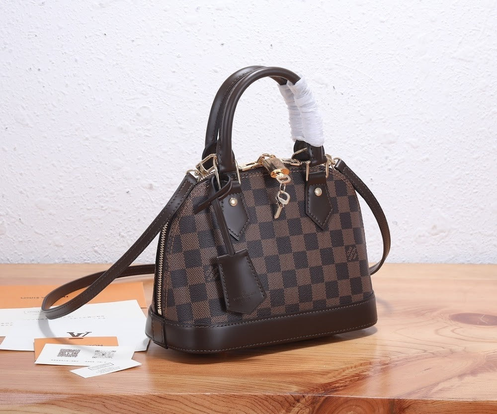 Dragons Bags ln Luxury Bag --97246