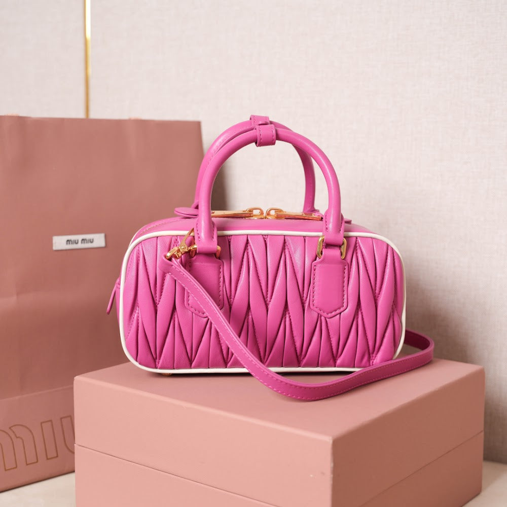 Dragons Bags Miun Miun Luxury Bag --123567