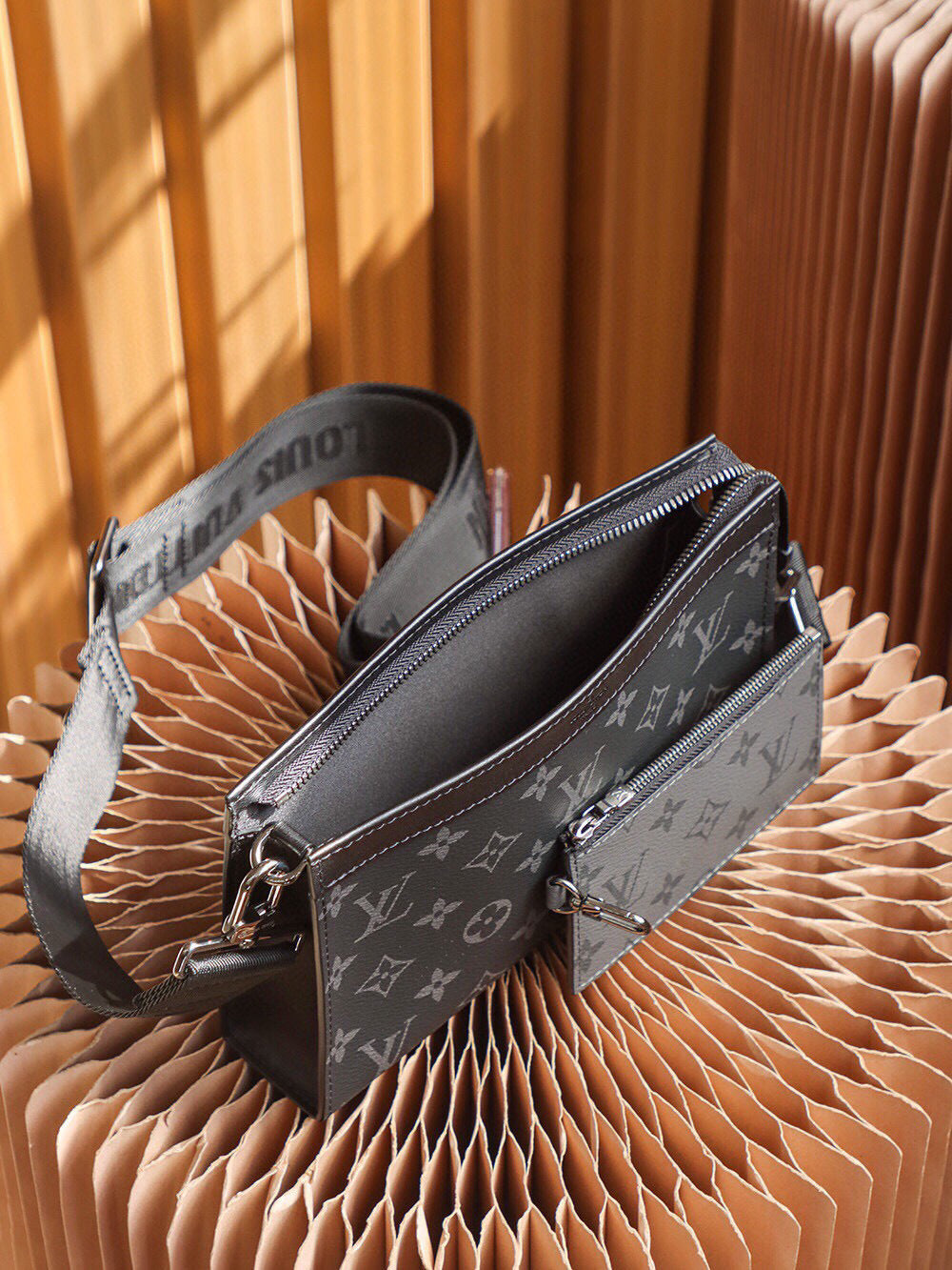 Dragons Bags ln Luxury Bag --71149